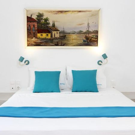 Church And Cave - Santorini Private Residences เมซาเรีย ภายนอก รูปภาพ