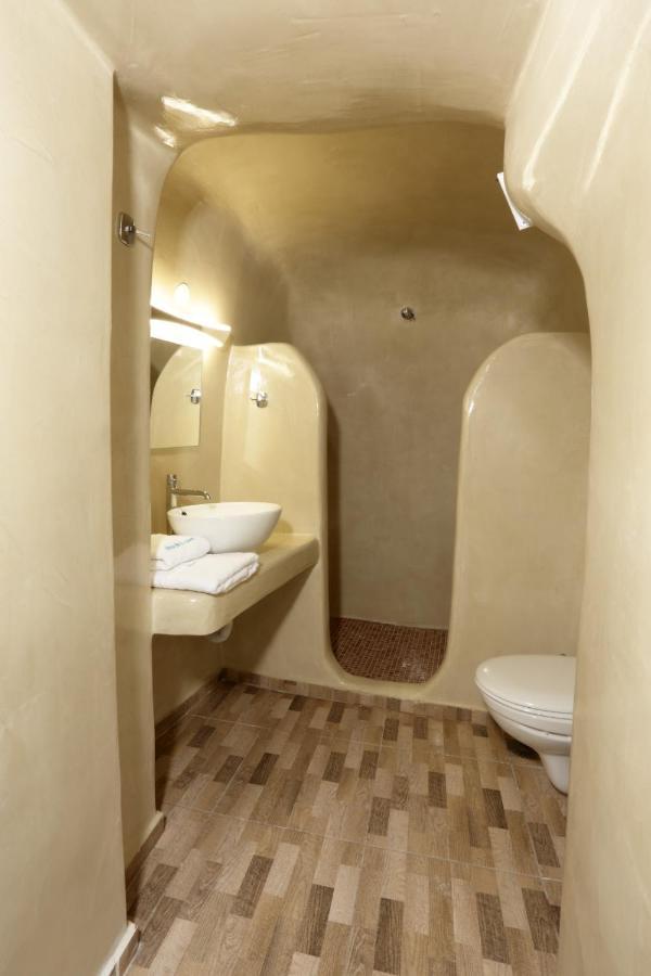 Church And Cave - Santorini Private Residences เมซาเรีย ภายนอก รูปภาพ
